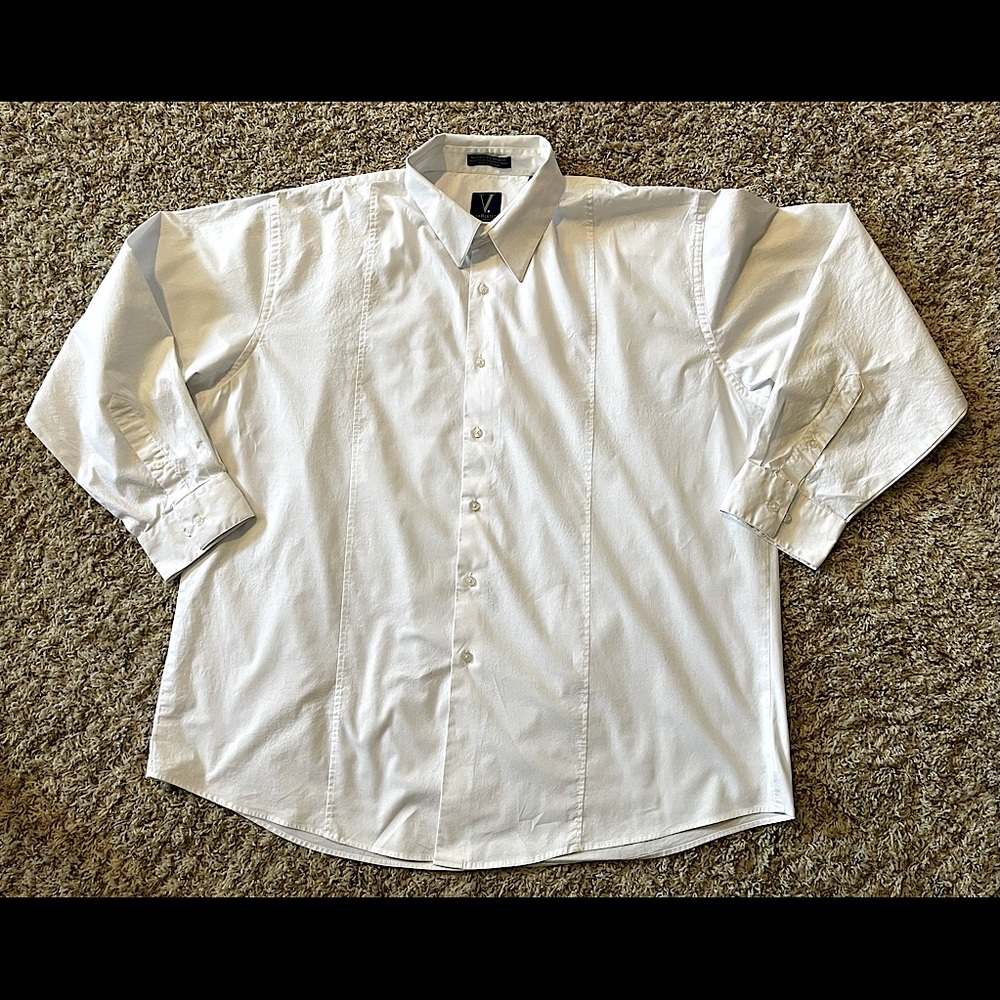 Van Heusen Modern Fit Stretch Dress Shirt
